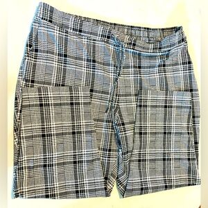 Ava&Viv Blk/Wht Plaid Dress Pants